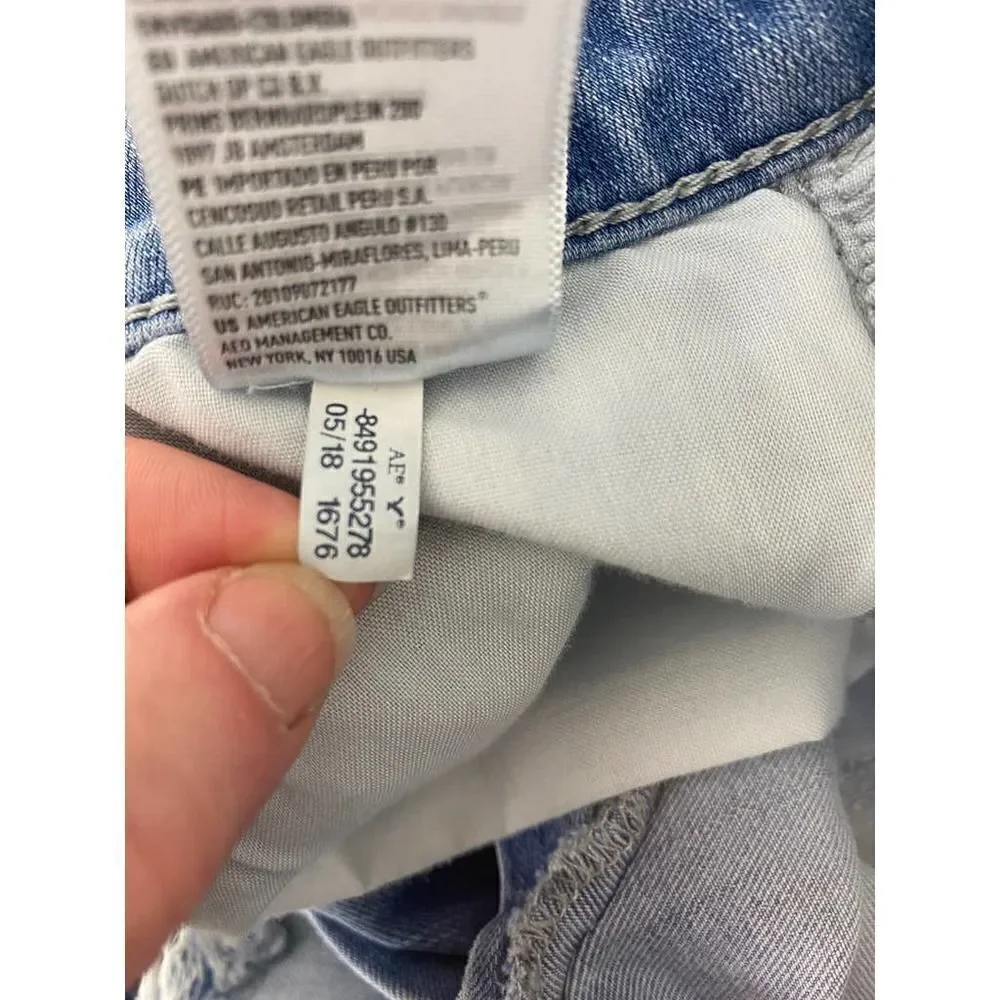 American Eagle Super Hi-Rise Jegging Light Wash Distressed Stretch - Size 0